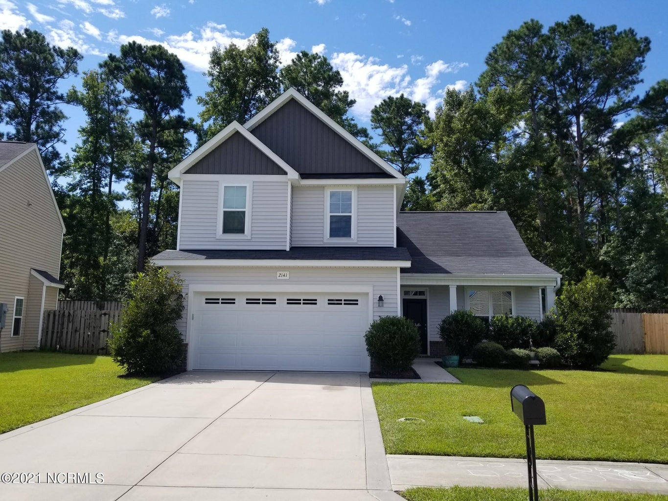 2141 Willow Creek Ln