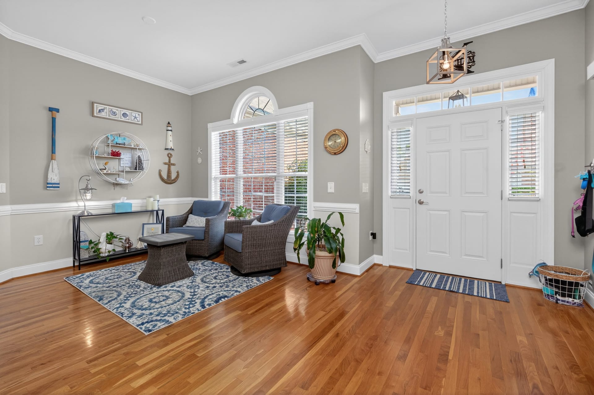 Foyer sitting area with coastal decor