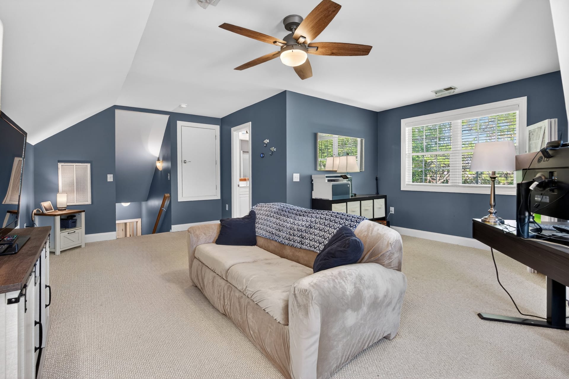 FROG bonus room alternate angle